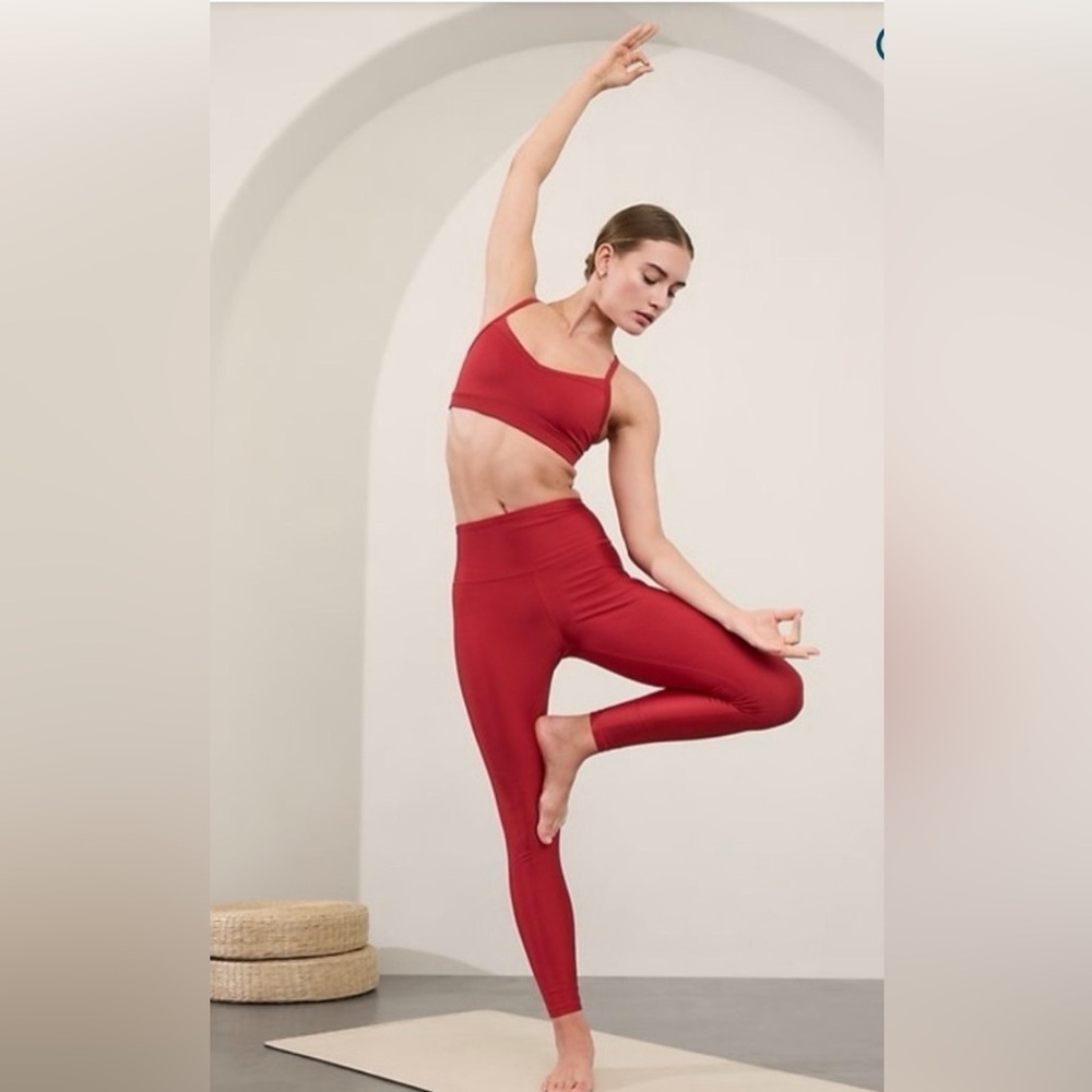 Athleta Elation Sheen Tight in Clove Berry Red Size Large.